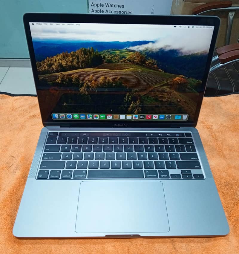 MacBook Pro M1 Pro Chip 2021 XDR Liquid Retina 14-inch 16GB/512GB SSD 4