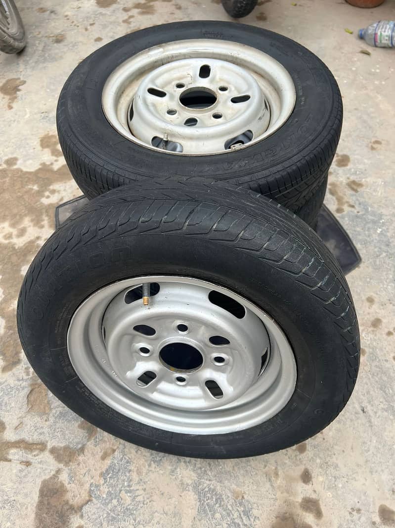 Eco vision car rim tyres urgent sale 0