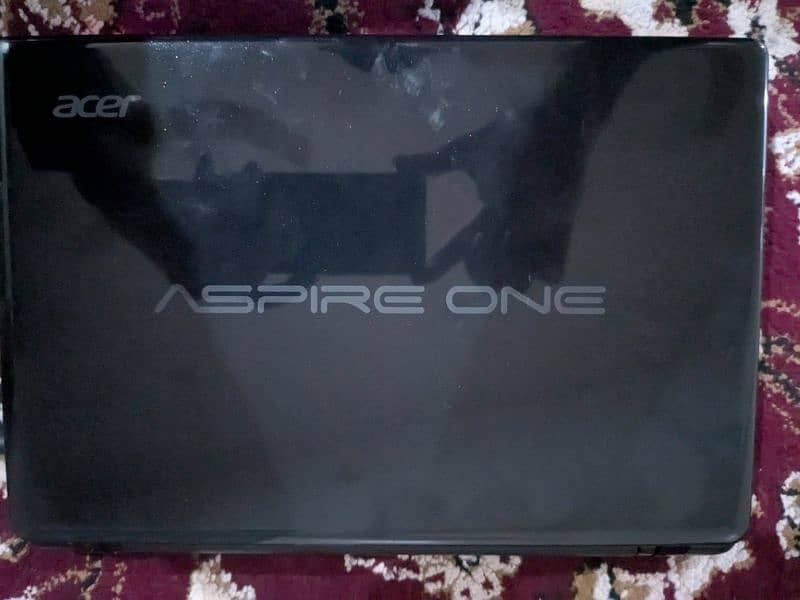 ACER ASPIRE ONE 725 2