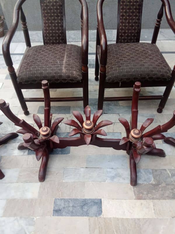 2 chairs and 3 table set 0