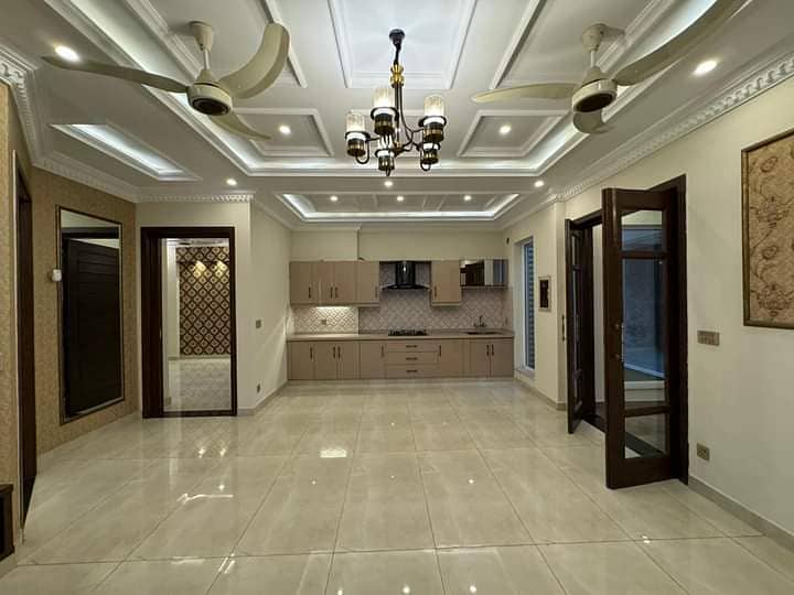 10 Marla Brand New House For Rent At Prime Location Bahria Town Lahore 7