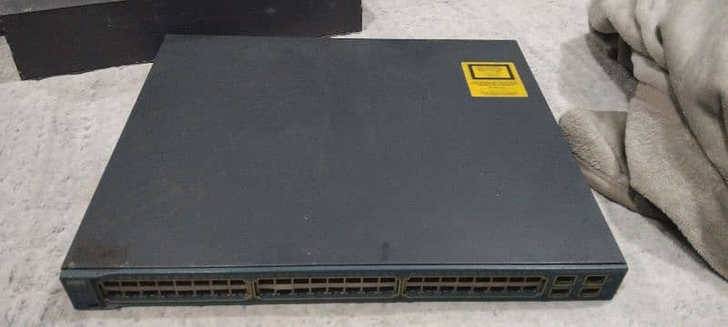 Cisco Catalyst 3560 series  POE-48 Switch 3