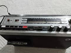 tape recorder radio Sanyo made in japan