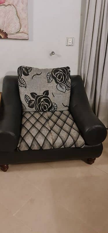 floral  black gray sofa set 1