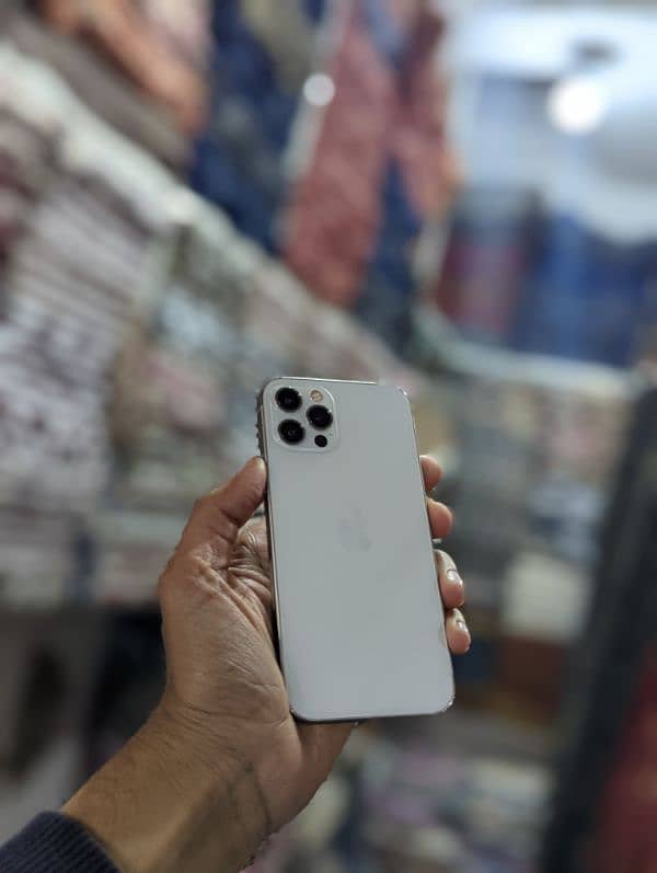 I phone 12 pro 128 gb factory unlocked All ok 0