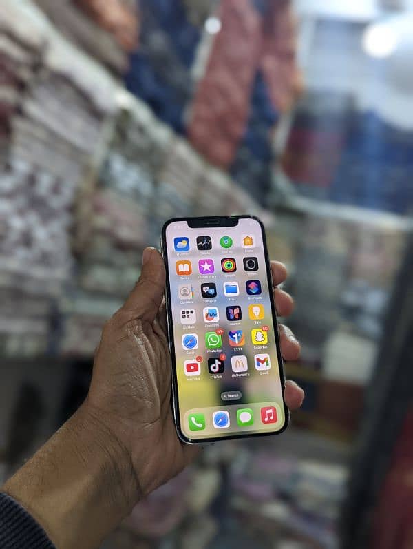 I phone 12 pro 128 gb factory unlocked All ok 3