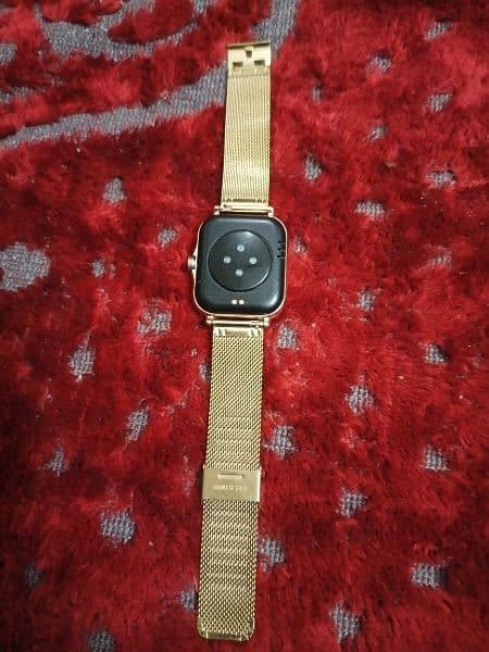 Beautiful Golden Smart Watch For Sale 4