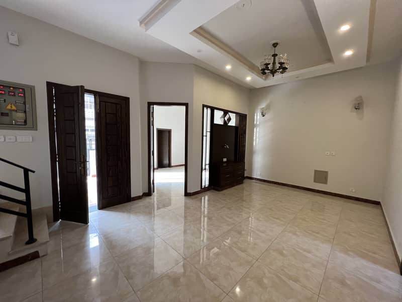 5 Marla Beautiful Brand New House Available For Sale In Canal Garden Near Bahria Town Lahore 14