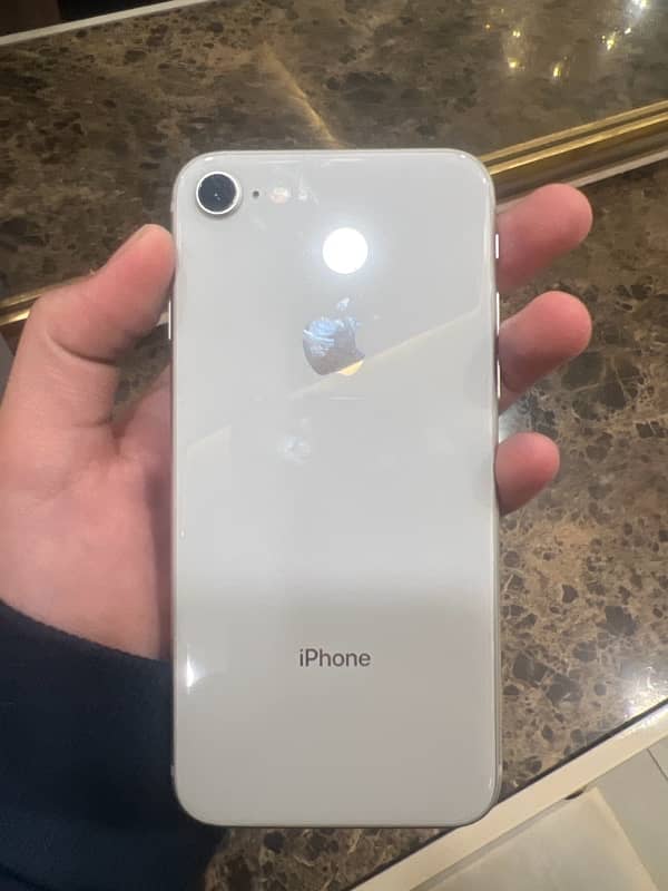 Iphone 8 64 GB 2