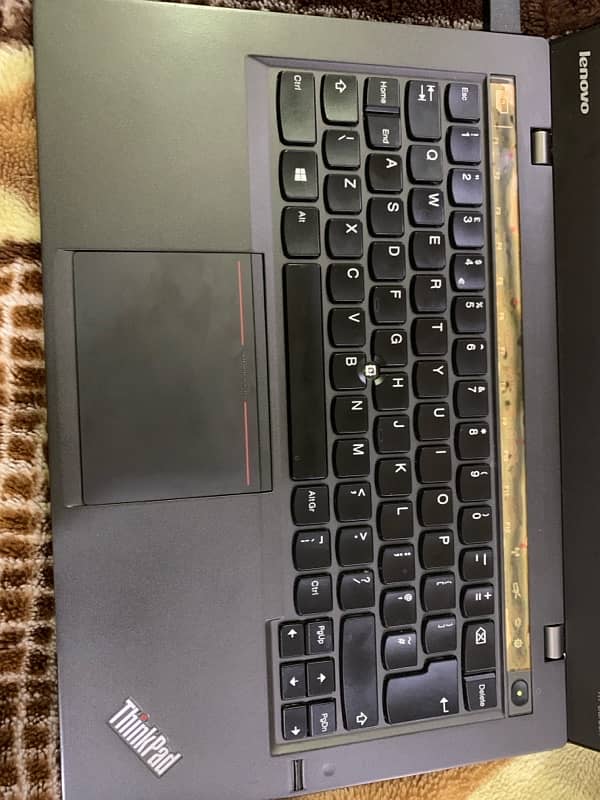 Lenovo thinkpad x1 carbon ultra slim laptop 1