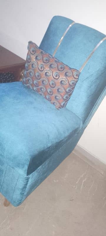 New Sofa Set with side sit stool and cushions. 4