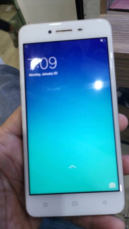 Oppo a37 pta official approved double SIM 2/16gb with box charger. . 1