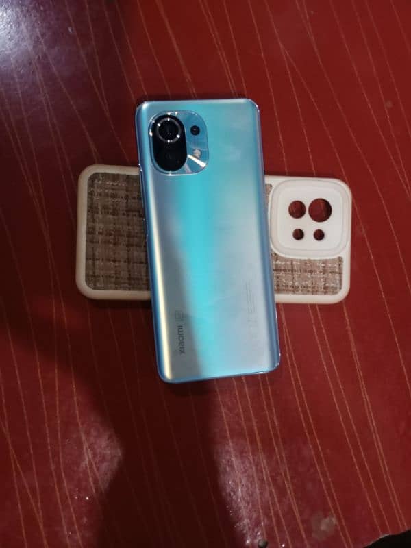 Xiaomi 11 0