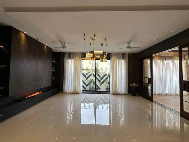 1 Kanal Slightly Used Bungalow Available For Rent in DHA phase 7 12