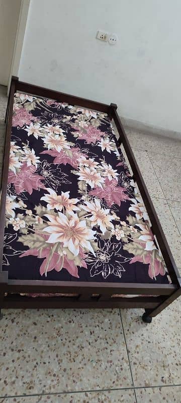 bed size 6 ft length 3ft broad bed 1