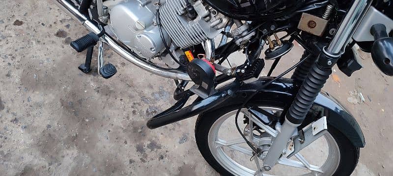 Suzuki GS 150SE Modified for Sale 7