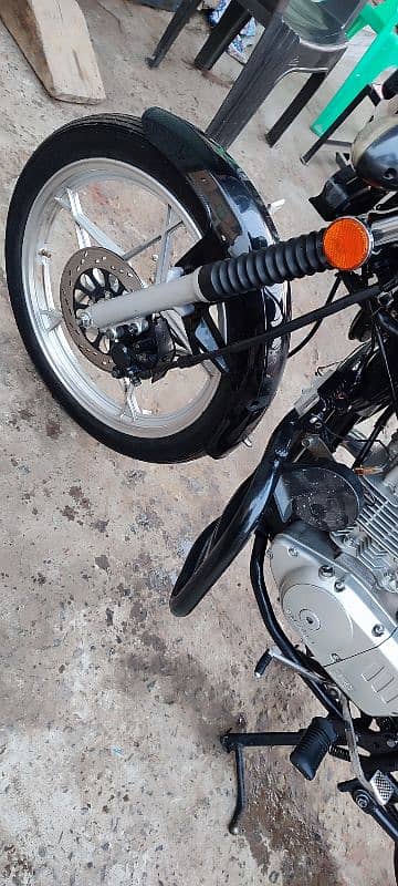 Suzuki GS 150SE Modified for Sale 8