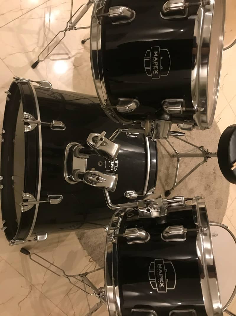 Professional Mapex Drum kit - Black 1