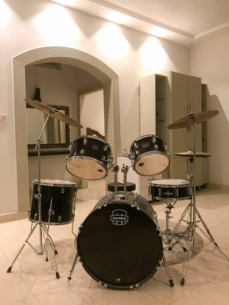 Professional Mapex Drum kit - Black 4