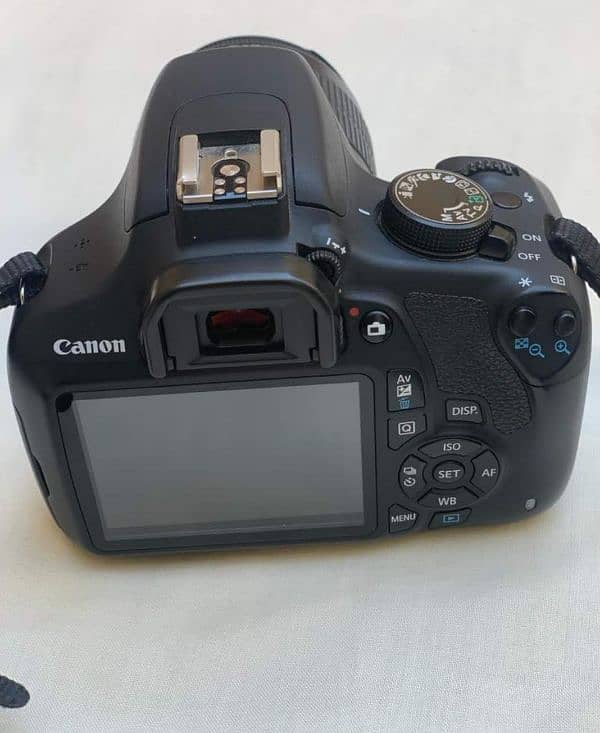 canon 1200 D 2