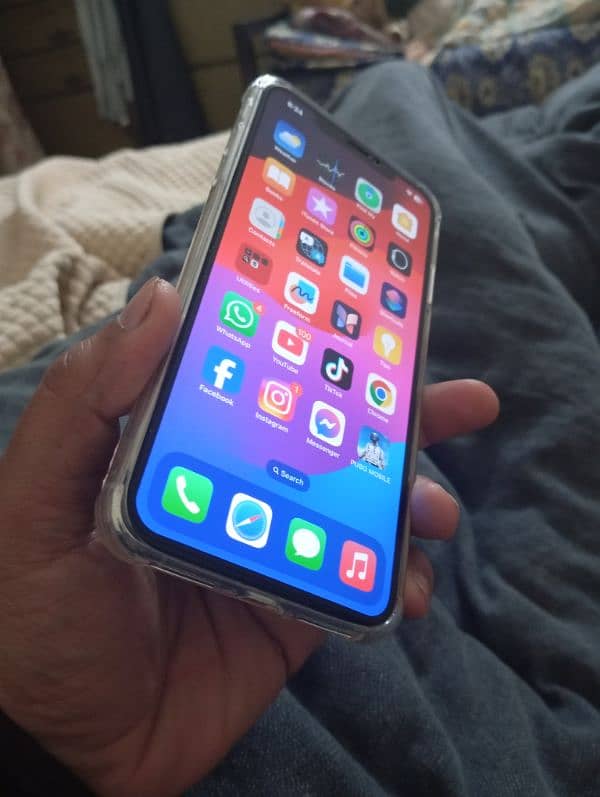 iPhone xs max jv 0/3/1/7/0/5/0/2/4/5/9 watsapp me rabta kary 1