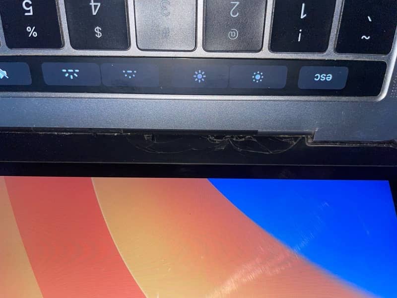 macbook pro 2017 13 inch touch bar 6