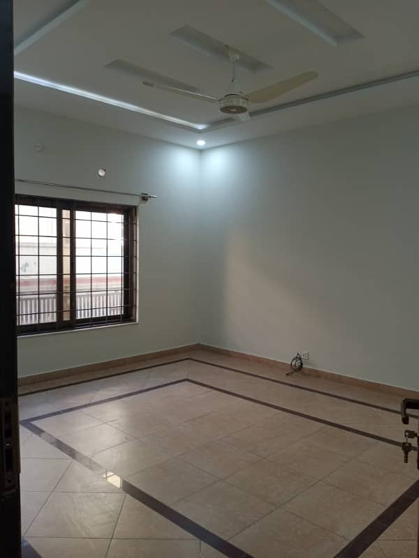 G-10, 30x50 Double Storey House For Sale 4