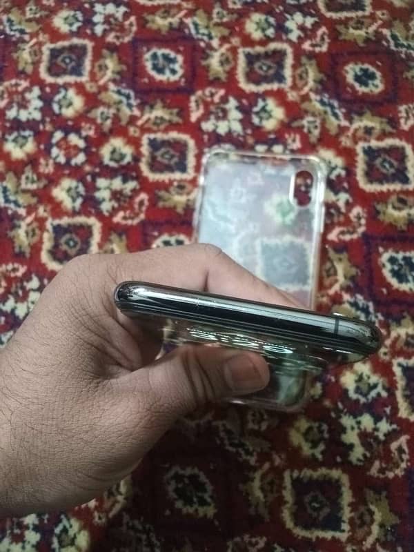 IPhone XS Max 64gb Non PTA JV For Sale ( Waterpack) 3