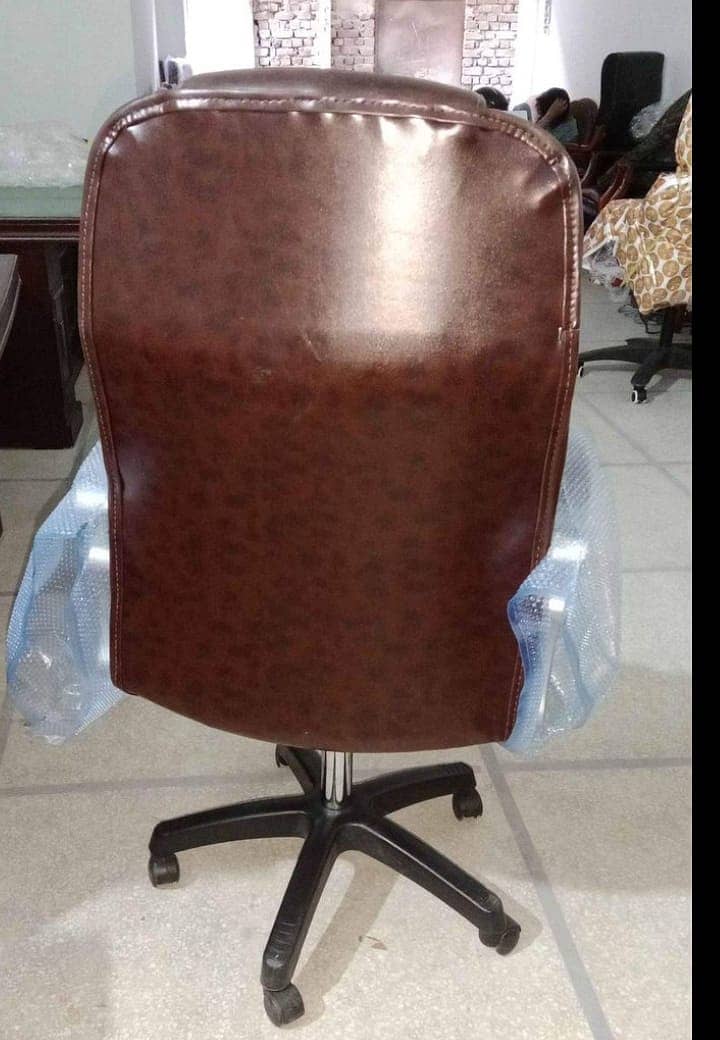 Brand new executive/computer chair 0