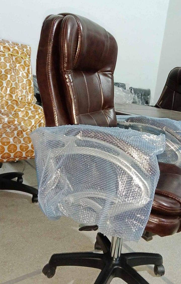 Brand new executive/computer chair 1