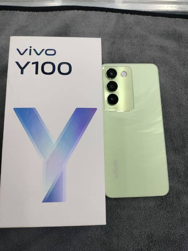 vivo y 100 0