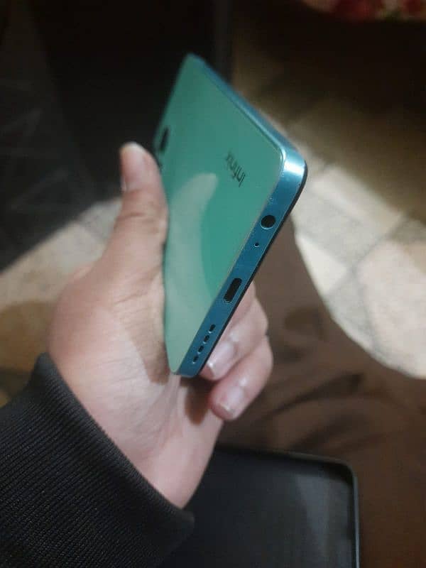 Infinix hot 30 good condition all ok no damage 5