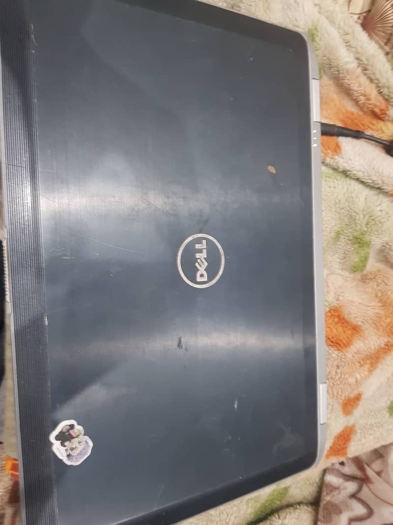 Dell Latitude E6530 0