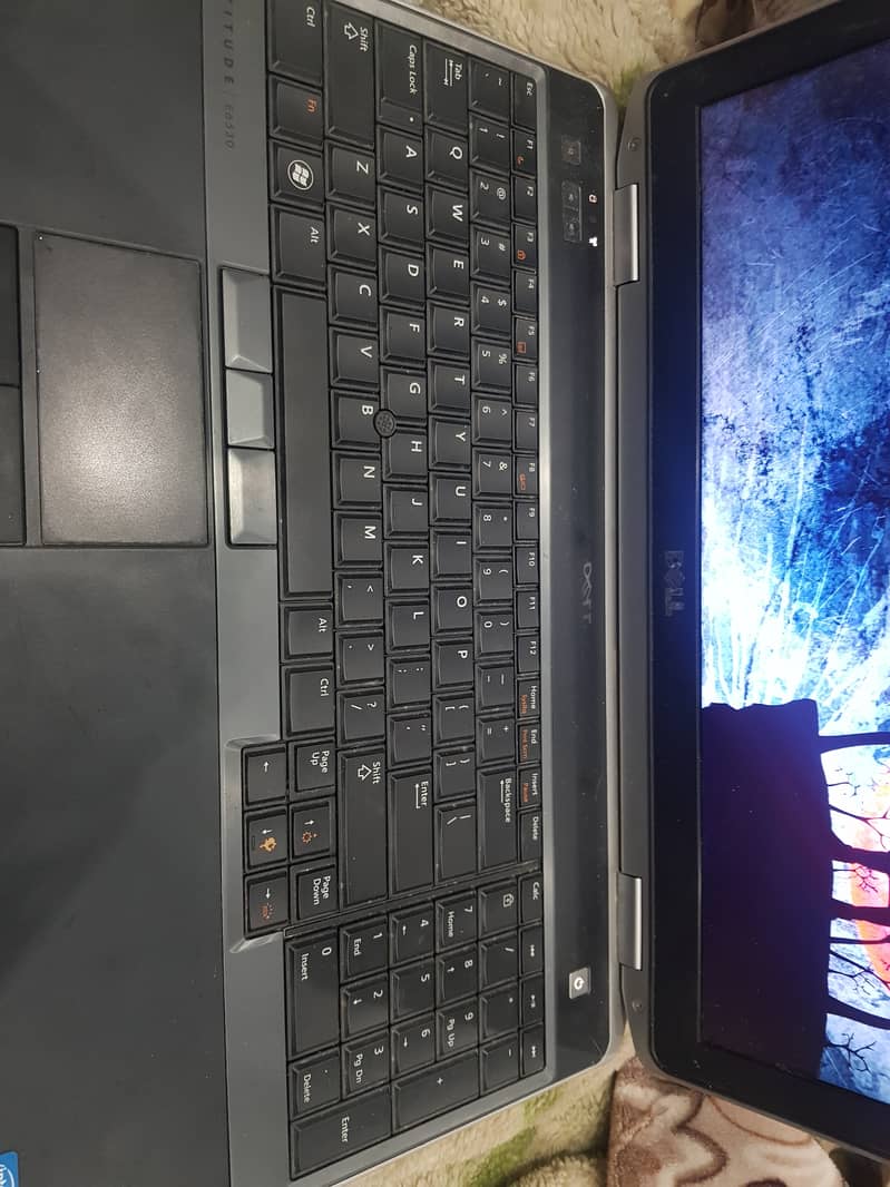 Dell Latitude E6530 2