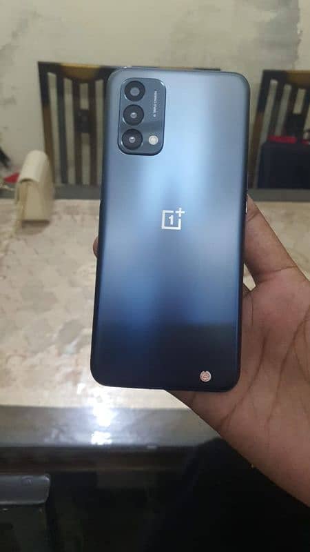 one plus nord n200 lush condition 1