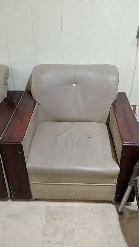 7 seaters Sofa for sale 0