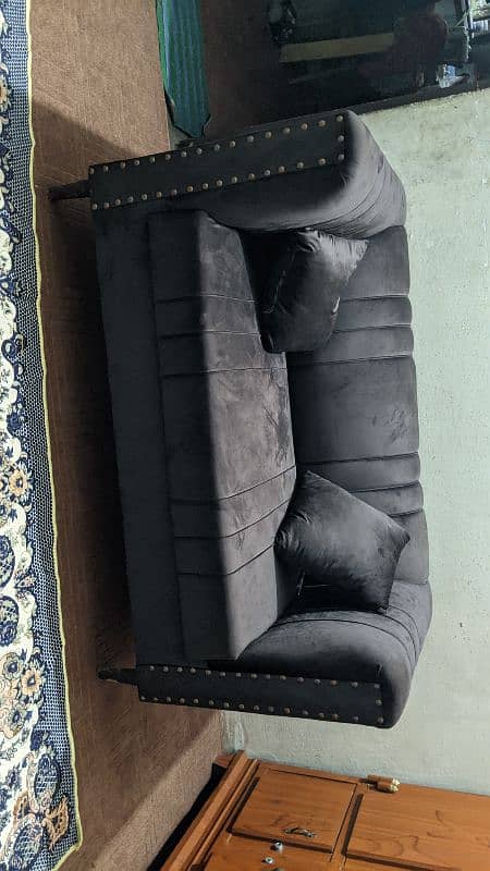 Sofa 2 seater 0