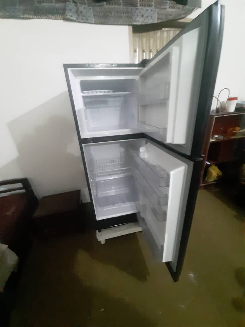 Fridge for sale 3