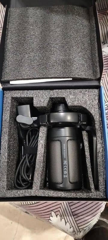 Fifine Professional Microphone 1