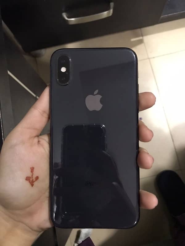 iphone xs  64gb non pta in best condition 10/10 negotiable 0