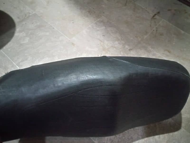 Honda 7o seat in good condition 2