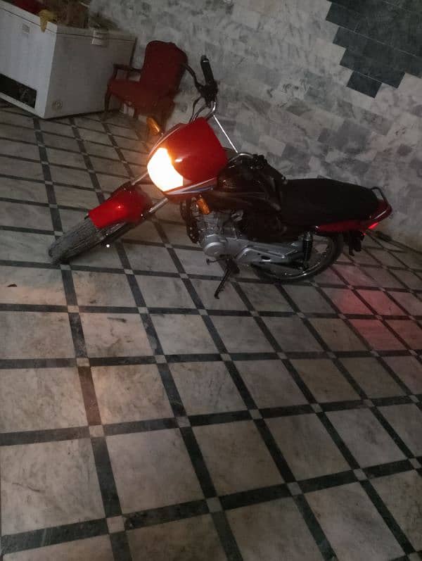 Honda 125 delux 1