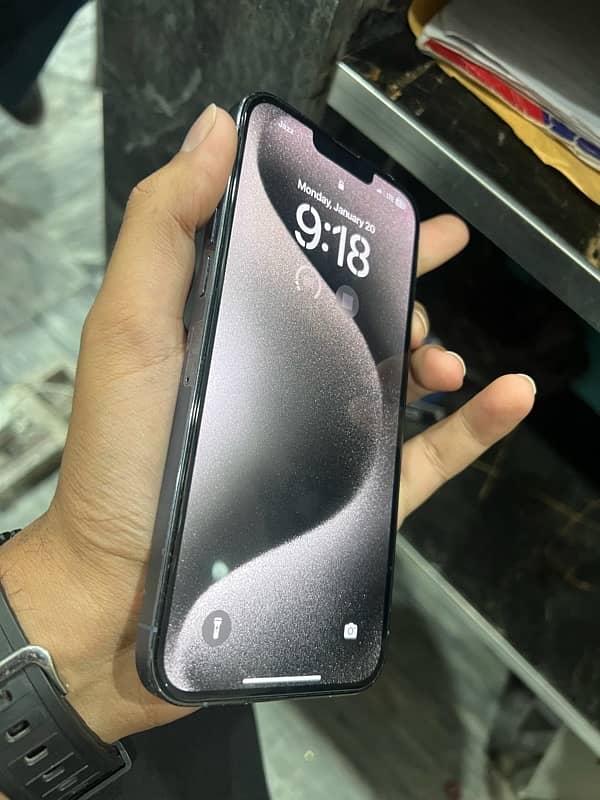 iPhone 13 pro max 256gb pta approved 3