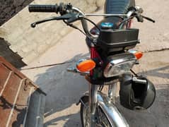 Honda 125 Colour Red Model 2018