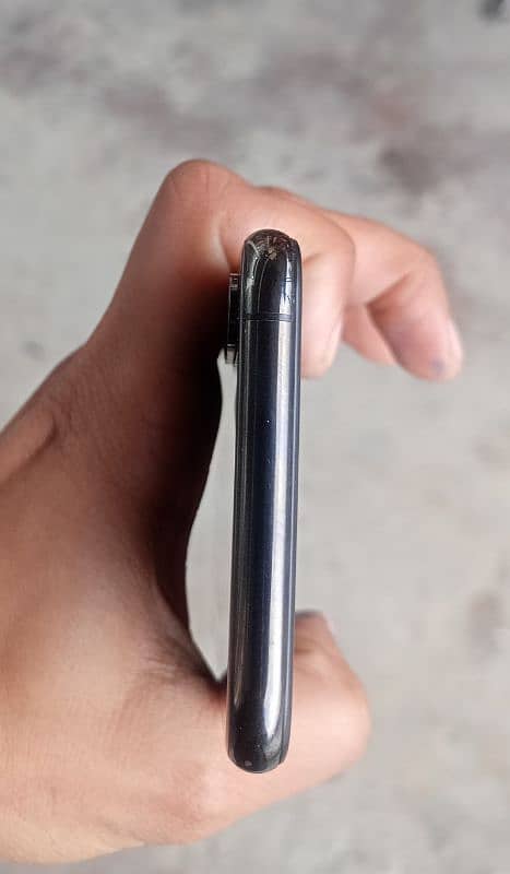 iPhone XS 64 GB LLA Non PTA 9