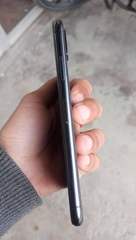 iPhone XS 64 GB LLA Non PTA 10