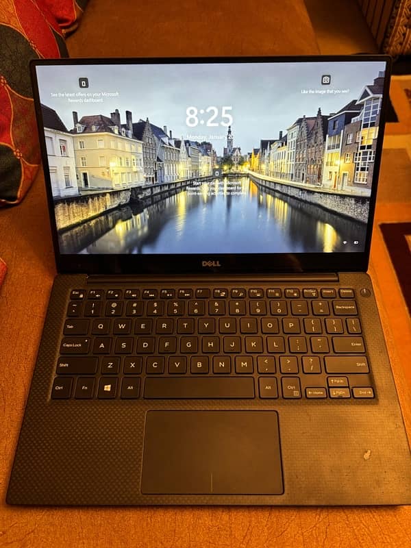 DELL XPS 13 9360 8/256 8