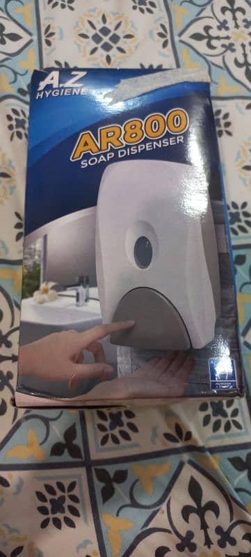 soap and sanitiser dispenser 0