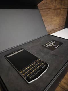 Porsche Design P9983 Blackberry