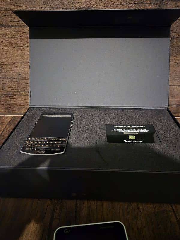 Porsche Design P9983 Blackberry 2